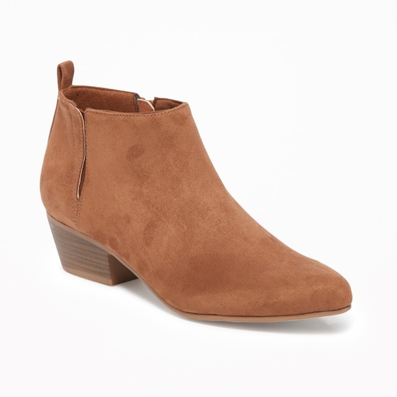 Old Navy Shoes - NWT Old Navy Sueded Chestnut Low Heel Ankle Boots